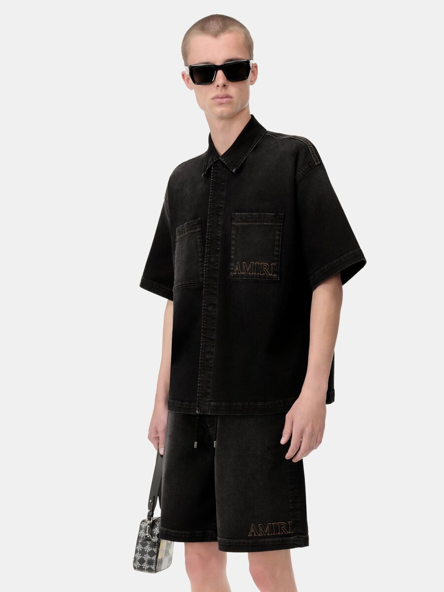 Amiri 3D-SKJORTA MED KORTA ÄRMAR OCH TRYCKKNAPPAR