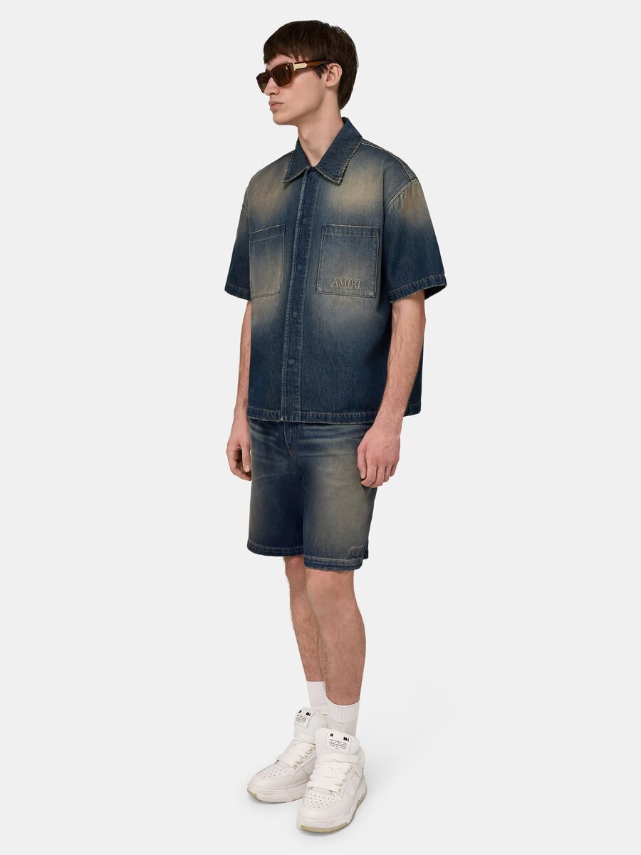 DENIMSHORTS MED DRAGSNÖRE
